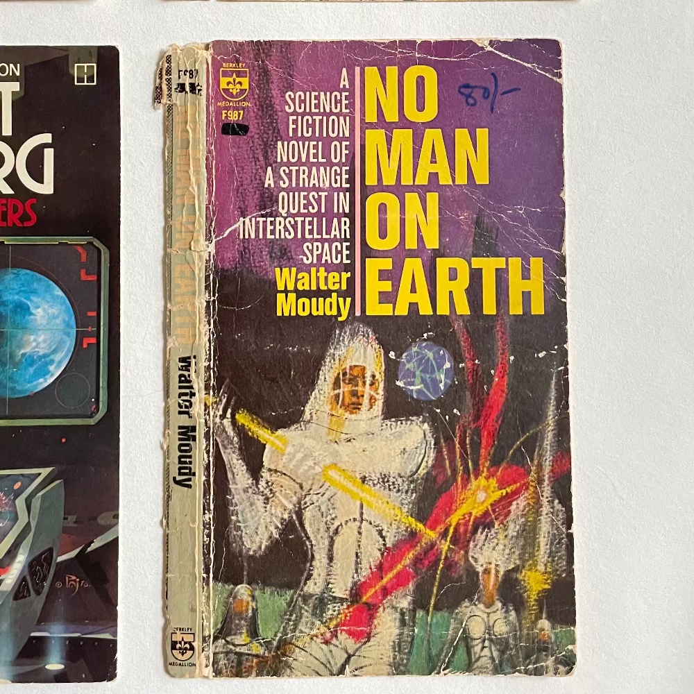Vintage science fiction book cover of 'No Man on Earth' by Walter Moudy on a white background.