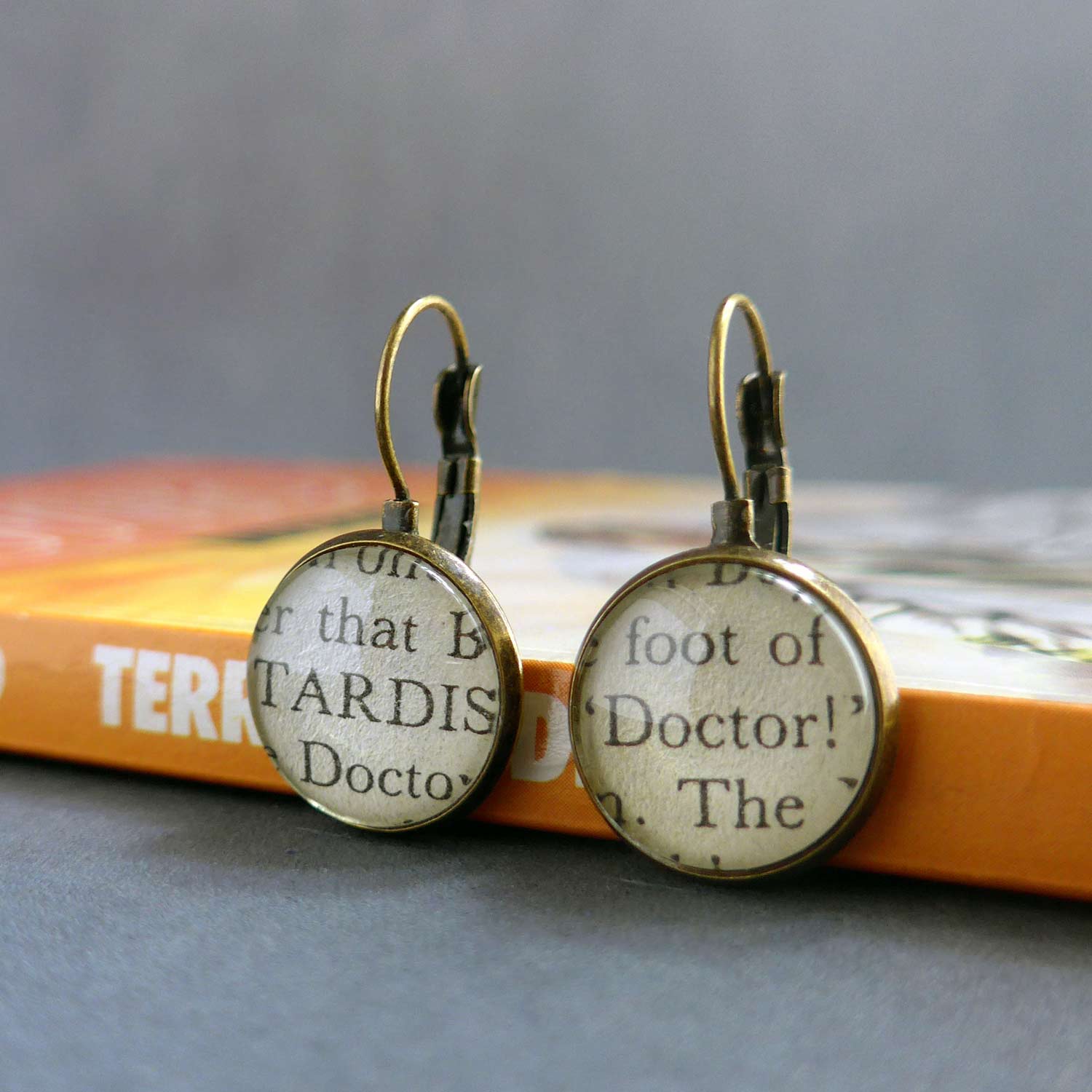 Order custom jewellery created from your favourite book