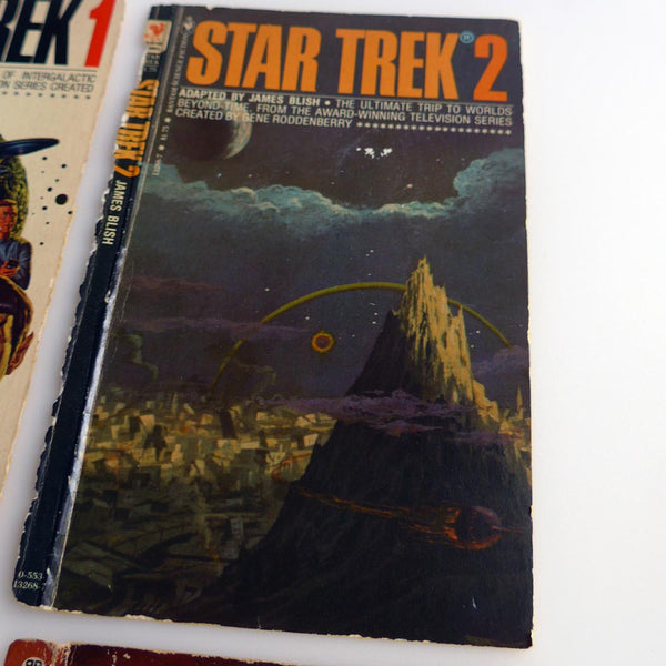 Sci-fi Book Covers