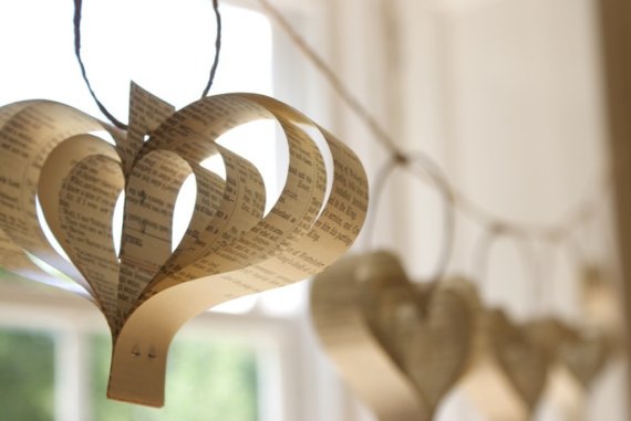 Paper garland of hearts made from shakpeares plays